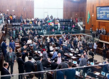 Votação da PEC que impede mudança da letra do Hino Riograndense é adiada