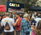 Greve dos empregados da Caixa: entenda pelo que a categoria luta