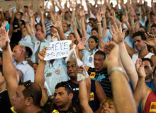 GREVE DOS RODOVIÁRIOS: QUEM LUTA CONQUISTA. VENCEU A DEMOCRACIA!