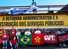 Unidade e resistência marcam ato em Brasília contra a reforma administrativa