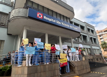 Trabalhadores da saúde fazem paralisação por valorização salarial em Passo Fundo